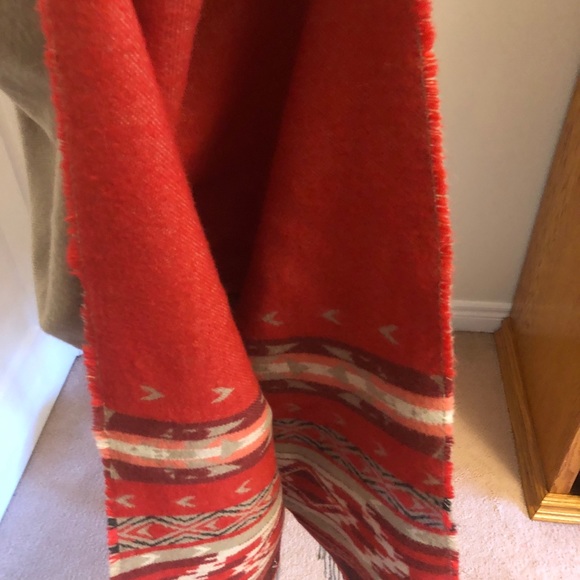 American Eagle Outfitters Tan Shawl / Wrap - Picture 2 of 3